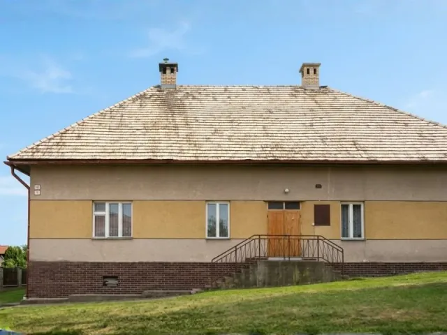 Ujhelyi family manor house in Rakytovce